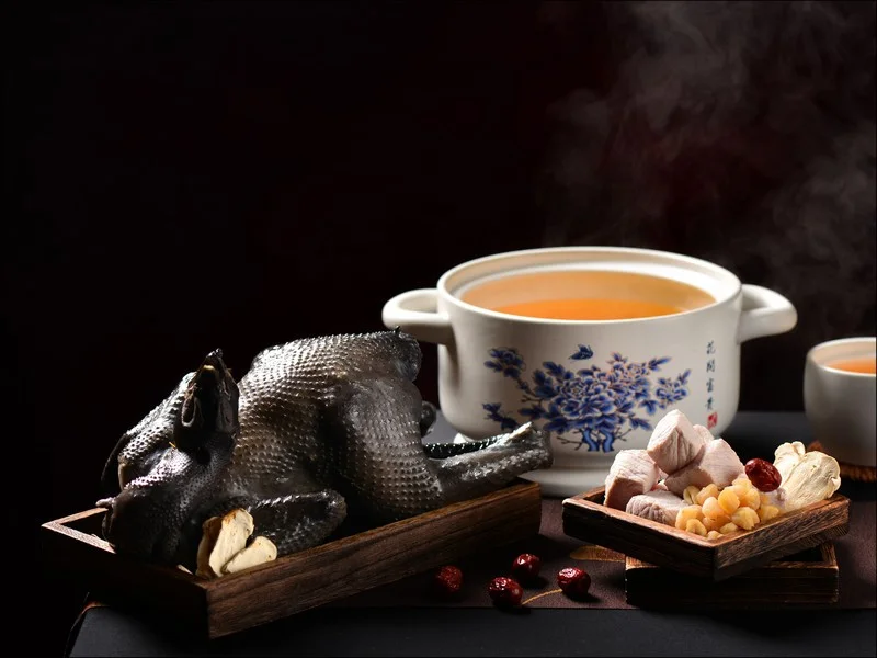 松茸炖乌鸡